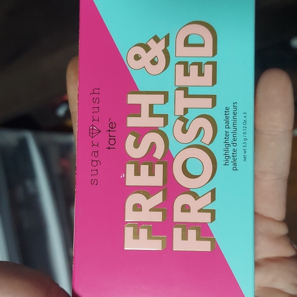 ❤️🌙Tarte Fresh And Frosted Highlighter Palette - Picture 4 of 8